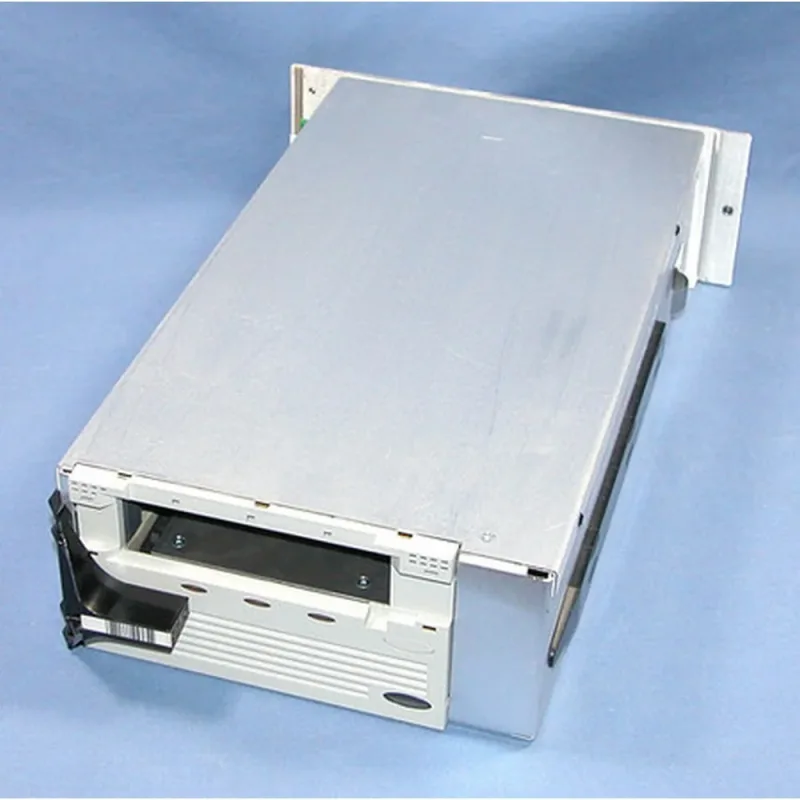 00P304 - Dell 110/220GB PVT110T SDLT SCSI/LVD External Tape Drive
