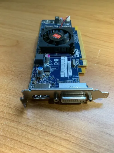01PCY - Dell 1GB Radeon HD 7470 Low Profile Video Graphics Card