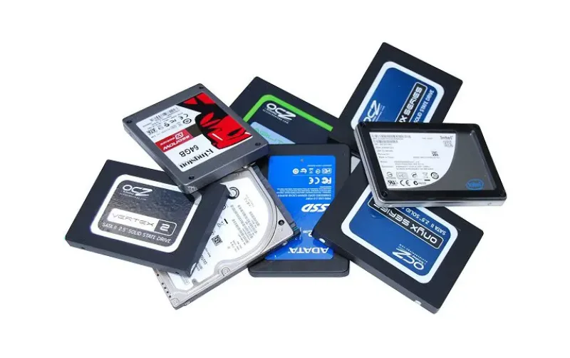 03T8885 - Lenovo 200GB Multi-Level Cell (MLC) SATA 6Gb/s 2.5-inch Solid State Drive