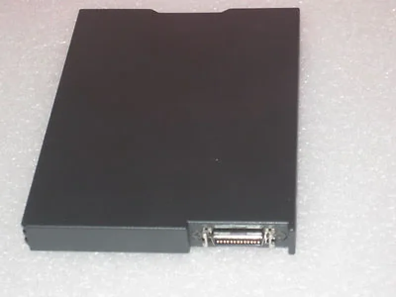 05K8989 - IBM External Floppy Drive - 1.44 MB - 3.50 External