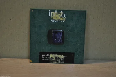 0657WP - Dell 1.00GHz 133MHz FSB 256KB L2 Cache Intel Pentium III Processor
