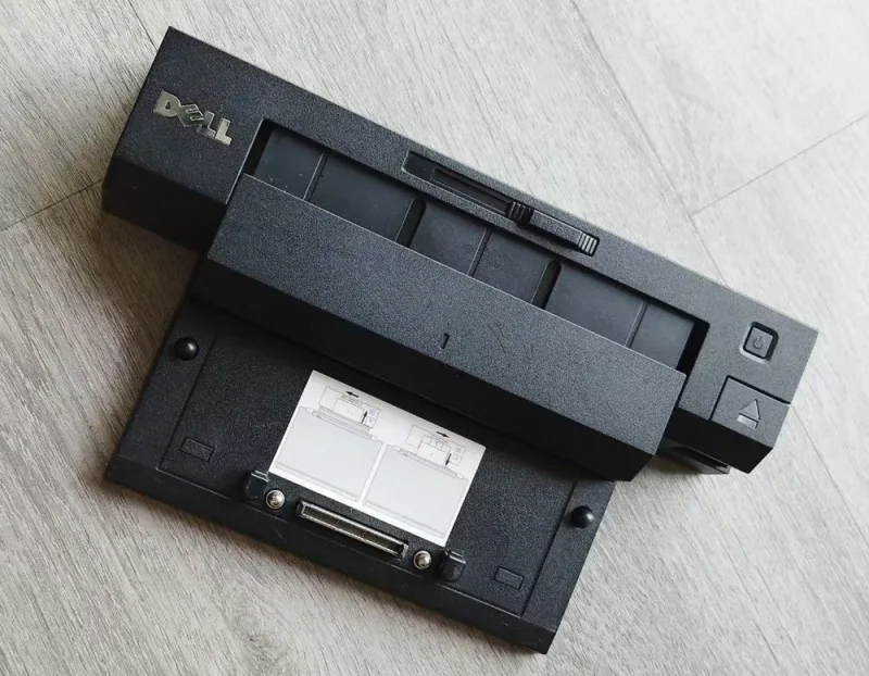0K8599 - Dell Port Replicator for Latitude D Series and Precision