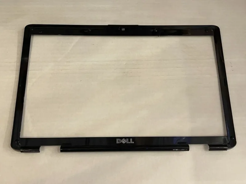 0M685J - Dell LCD Front Bezel Case Cover for Inspiron 1545 / 1546