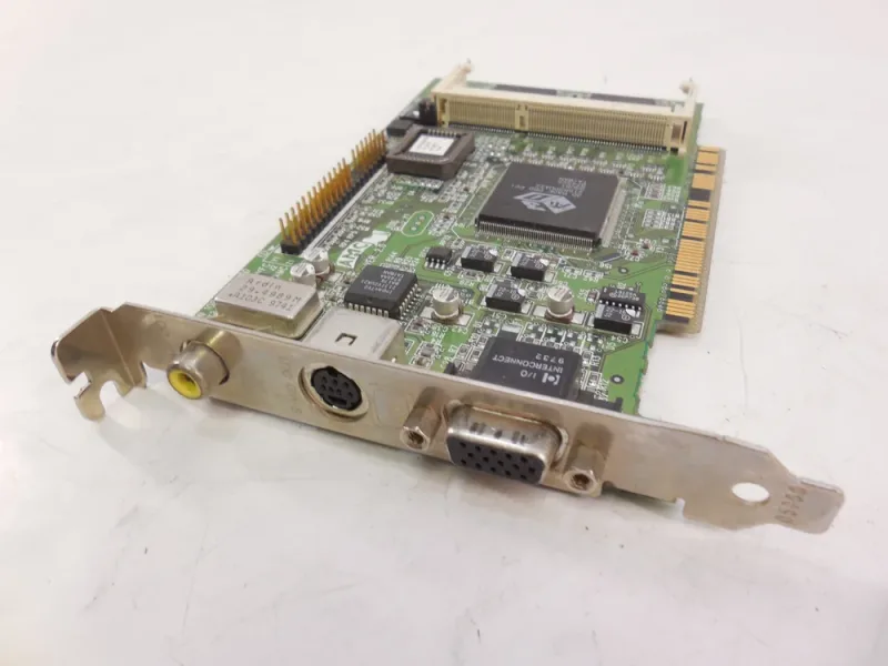 100-401017 - ATI Xclaim 3D 4MB Video Graphics Card