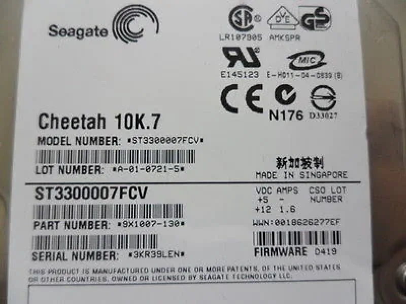 108-00082-A0 - NetApp 146GB 10000RPM Fibre Channel 2Gb/s 8MB Cache 3.5-inch Hard Drive