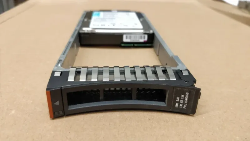 18P6270 - IBM Ultrastar 15K147 146.8GB 15000RPM Ultra-320 SCSI 16MB Cache 3.5-inch Hard Disk Drive