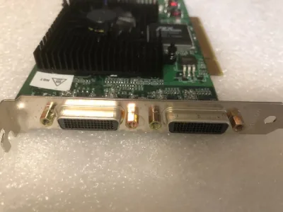 203627-001 - Seagate Maxtor MGA G450 16MB Video Memory Dual Display Capable VGA - 15-pin