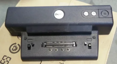 2U444 - Dell -Port REPLICATOR for Latitude D Series & Precision