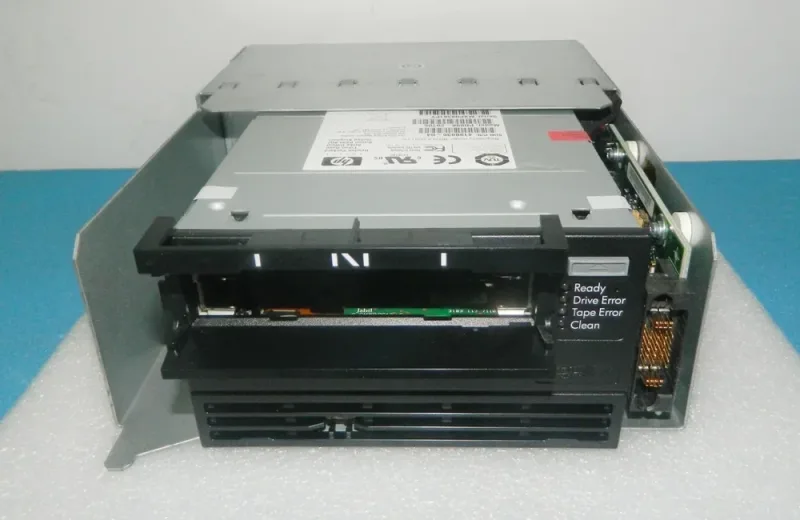 447790-001 - HP 800/1600GB Ultrium 1840 LTO-4 Fibre Channel Plug-In Module Tape Library Drive