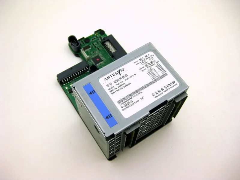 7001139-Y000 - IBM Power Supply Backplane Distribution Board for x3650