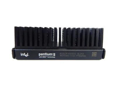 80523PX333512 - Intel Pentium III 733MHz 133MHz FSB 256KB Cache Slot 1 Processor
