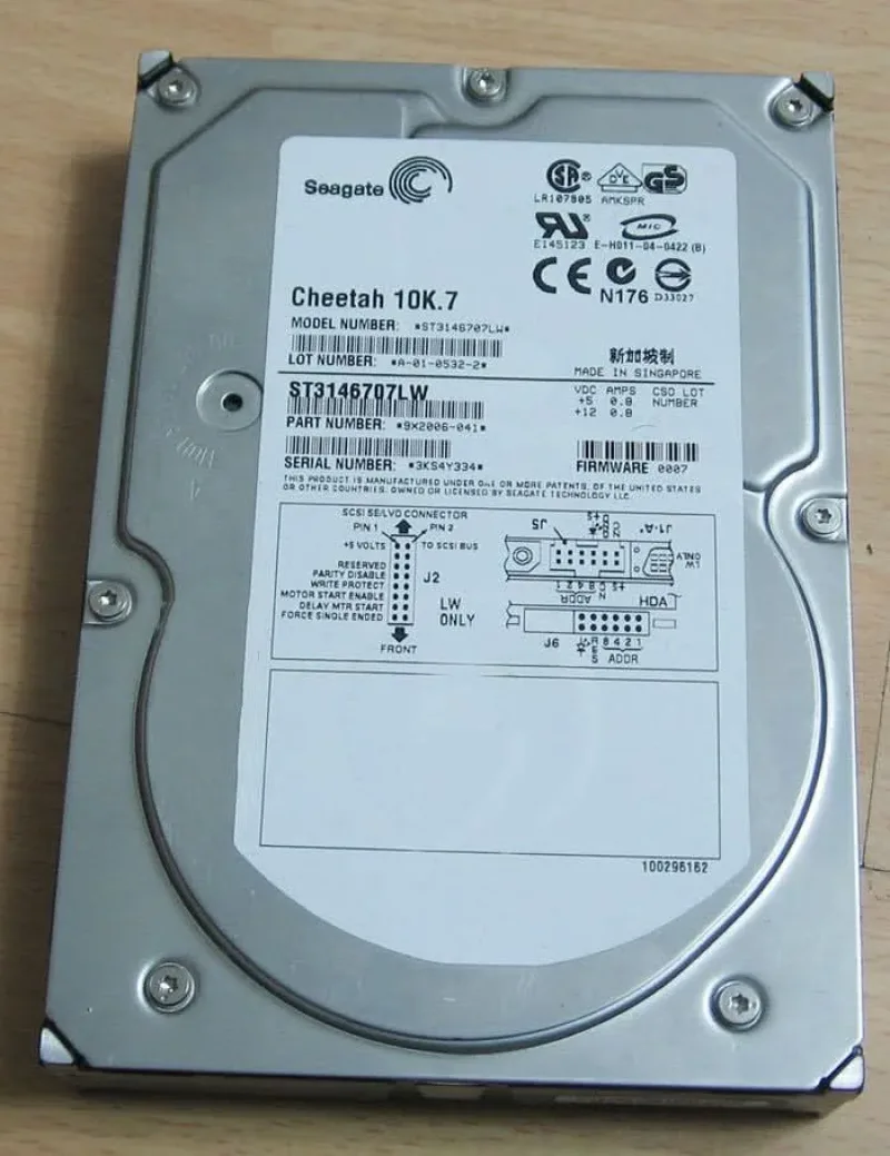 9V4005-038 - Seagate Cheetah 10K.6 36.4GB 10000RPM Ultra320 SCSI 68-Pin 8MB Cache (CE) 3.5-inch Hard Drive
