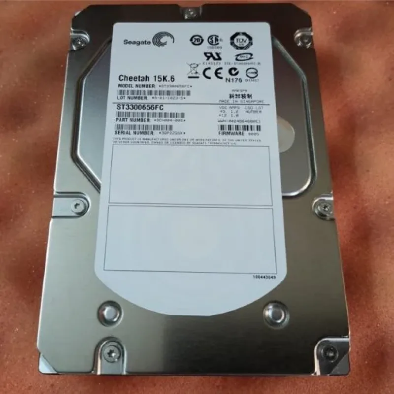 9Z3004-033 - Seagate Cheetah 15K.5 73.4GB 15000RPM Fibre Channel 4Gb/s 16MB Cache 3.5-inch Hard Drive