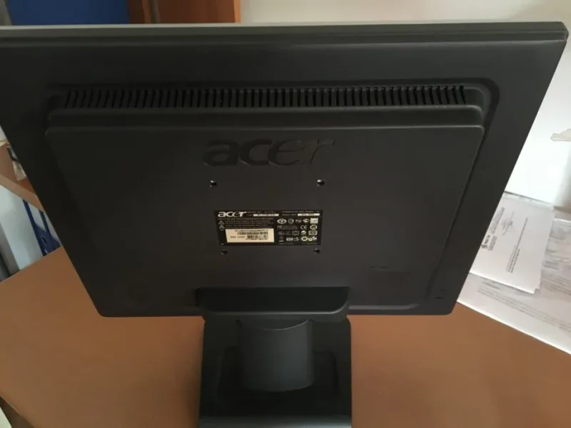 AL171610848 - Acer Al1716 17 LCD Monitor