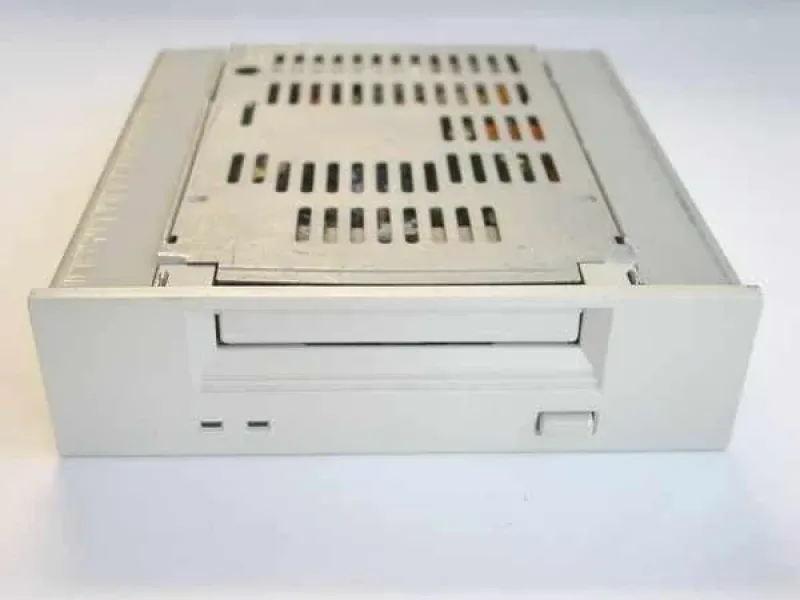 C1552-60013 - HP SureStore 15/30GB DAT8 DDS-2 SCSI Single Ended External Tape Drive