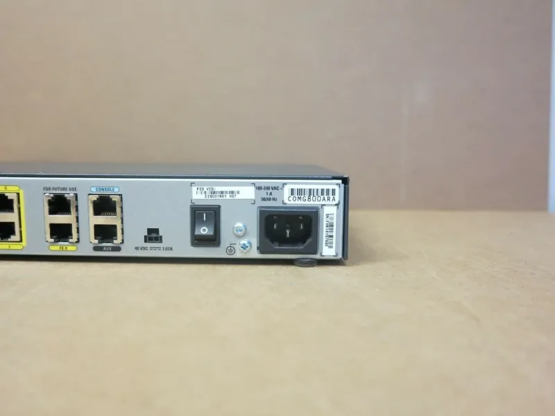 Cisco C1861W-SRST-C-F/K9 1800 Series Integrated Services Router