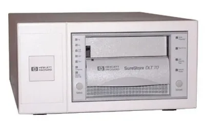 C5658-69013 - HP / Compaq SureStore DLT 70 35/70GB Fast Wide External Tape Drive