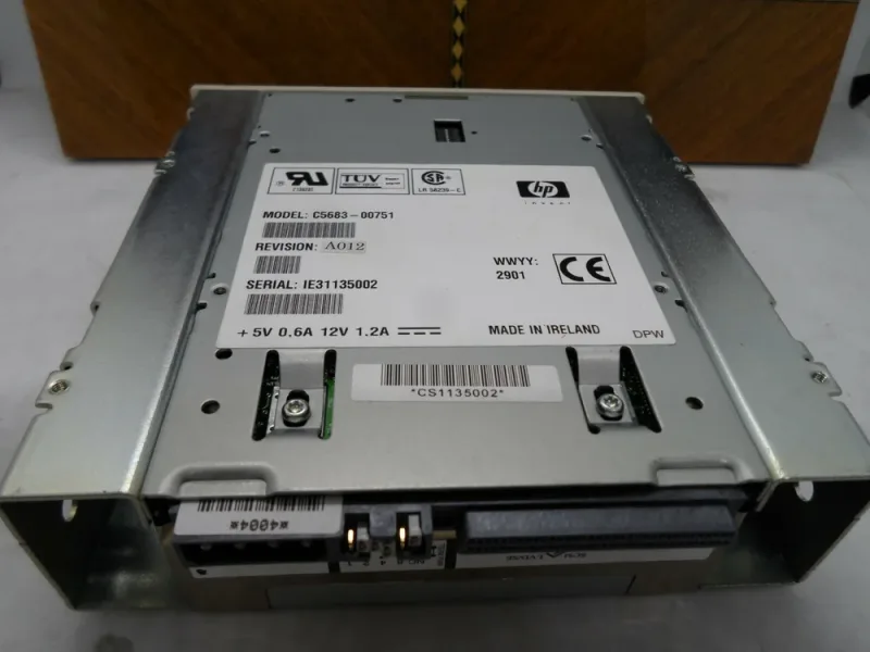 C5683-23040 - HP Surestore 20GB (Native) / 40GB (Compressed) DAT40 DDS-4 SCSI LVD Single Ended 68-Pin 5.25-inch Internal Tape Drive (Carbon)