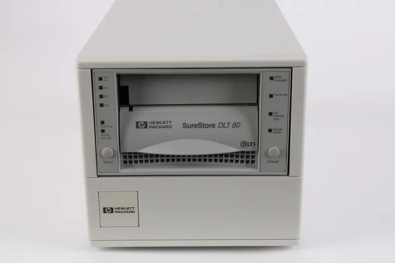 HP C5726A#ABA 40 / 80GB SCSI External Tape Drive for SureStore DLT 80E