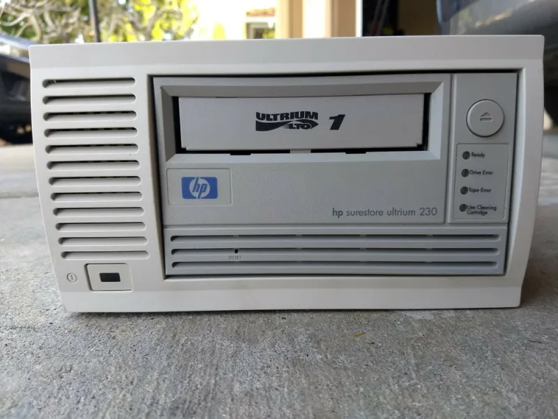 C7400-69201 - HP Surestore Ultrium 230 100/200GB LTO Int Tape Drive