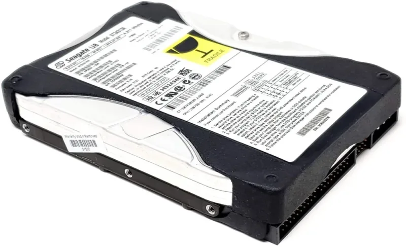 CA01675-B331000E - Fujitsu Desktop 4.32GB 5400RPM ATA-33 256KB Cache 3.5-inch Hard Disk Drive