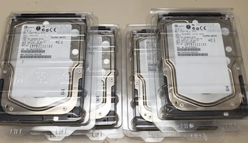 CA06460-B100 - Fujitsu Enterprise 36.7GB 15000RPM Fibre Channel 2GB/s 8MB Cache 3.5-inch Hard Disk Drive