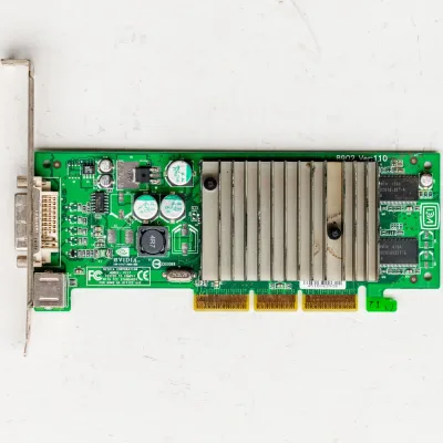 CN-03K595-69702 - Nvidia 64MB AGP Video Graphics Card