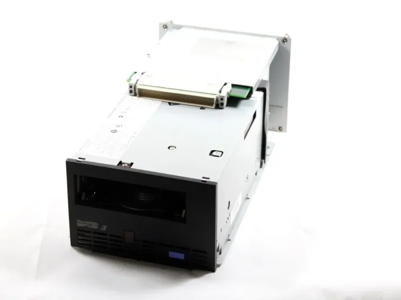 DD034 - Dell 400/800GB LTO-3 PV132T FH Fibre Channel Loader Module Tape Drive