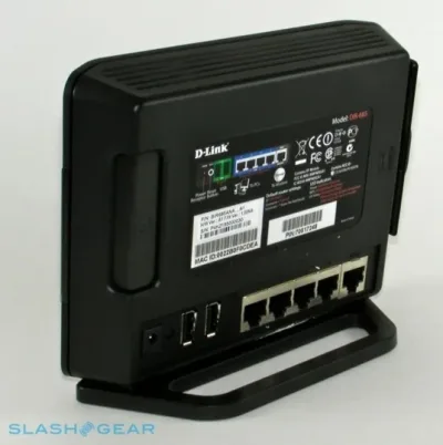 DIR-685 - D-Link Xtereme N Wireless N Storage Router 4 x 10/100/1000Base-TX LAN, 1 x 10/100/1000Base-TX WAN IEEE 802.11n (draft) 300Mbps
