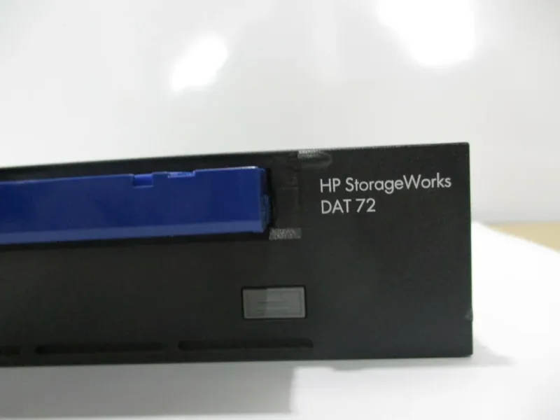DW009-60005 - HP StorageWorks DAT-72i 36GB(Native)/72GB(Compressed) 4MM DDS-5 SCSI 68-Pin Single Ended LVD Internal Tape Drive (Carbon)
