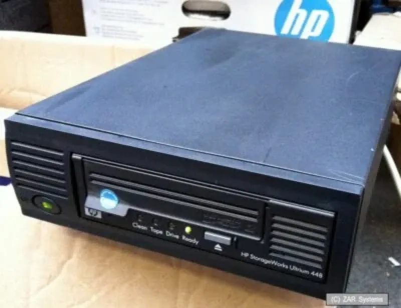 DW017A - HP StorageWorks 200/400GB Ultrium 448 Half-Height LTO-2 SCSI LVD External Tape Drive