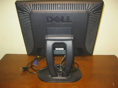 E193FPP - Dell 19-inch LCD Monitor with VGA (HD-15) Connector and Stand