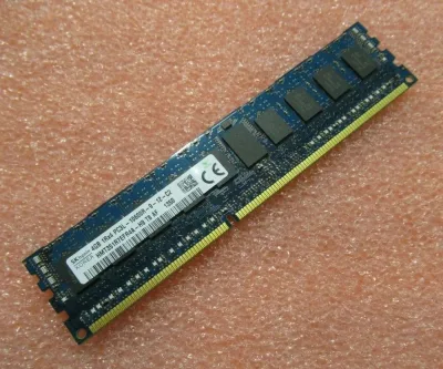 HMT151R7BFR4C-H9DB - Hynix 4GB DDR3-1333MHz PC3-10600 ECC Registered CL9 240-Pin DIMM 1.35V Low Voltage Dual Rank Memory Module