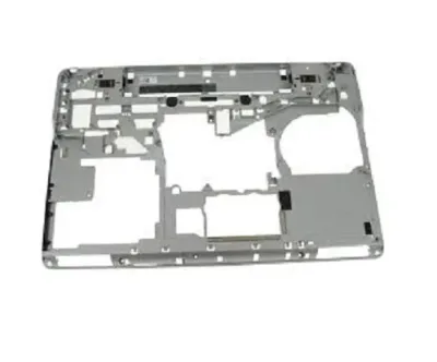 HU011 - Dell Bottom Base Cover Assembly for Latitude D620
