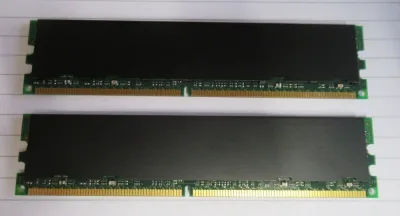 Kingston KFJ-E50A/8G 8GB Kit (2 X 4GB) DDR2-667MHz PC2-5300 ECC Unbuffered CL5 240-Pin DIMM Dual Rank Memory