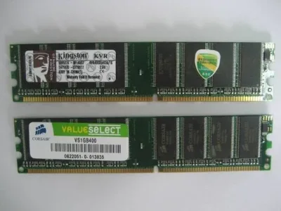 Kingston KTD-DM84008/1G 1GB DDR2-400MHz PC2-3200 non-ECC Unbuffered CL3 240-Pin DIMM Memory Module