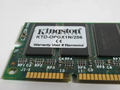 Kingston Technology KTM-TP390X/128-G 128MB 100MHz PC100 non-ECC Unbuffered CL2 144-Pin SoDimm 3.3V Memory Module