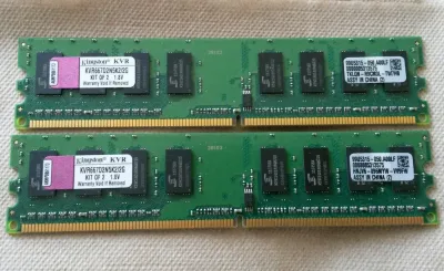 Kingston KVR667D2K2S0/2GR 2GB DDR2-667MHz PC2-5300 non-ECC Unbuffered CL5 200-Pin SoDimm Dual Rank Memory Module