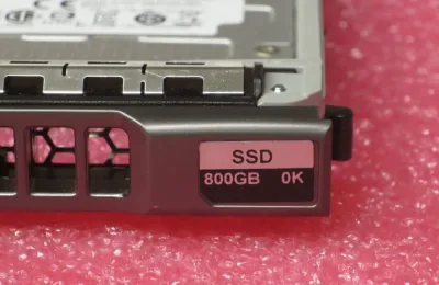 MKF9N - Dell 800GB 12Gb/s SAS 2.5-inch MLC Solid State Drive for M520 / M620