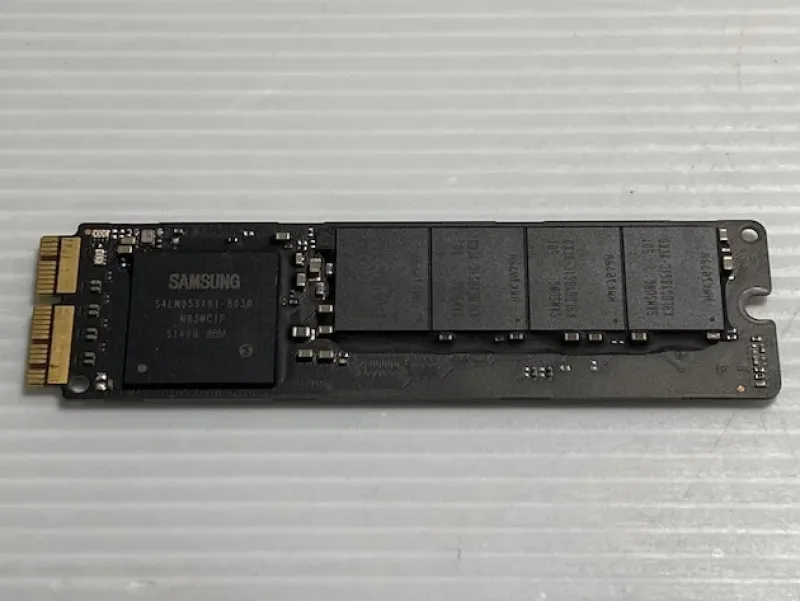 Samsung MZ-JPU128T/0A6 128GB Multi-Level Cell (MLC) PCI Express 3.0 x4 M.2 2280 Solid State Drive for MacBook