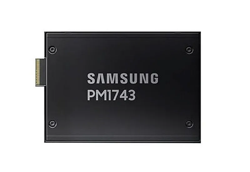 Samsung MZ3LO3T8HCJR-00A07 PM1743 3.84TB Multi-Level Cell PCI Express NVMe 5.0 x4 E3.S Enterprise Solid State Drive