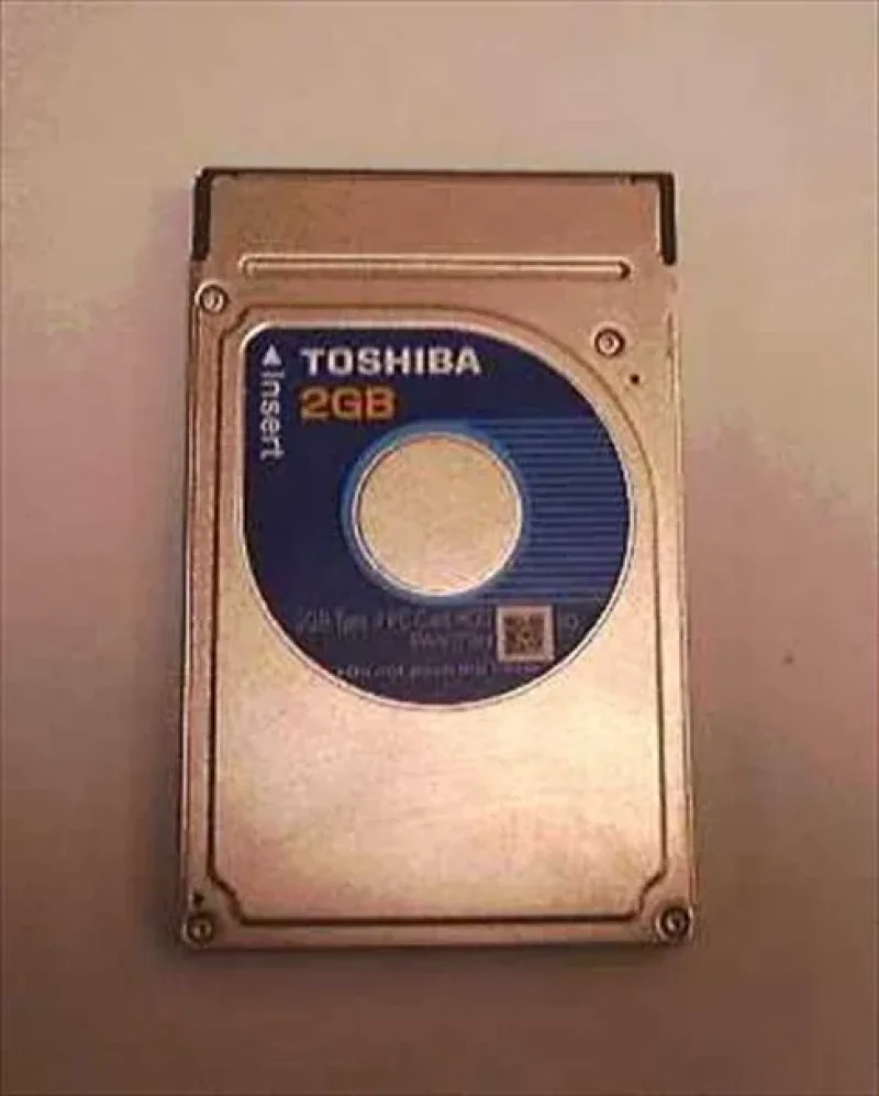 PA3079U - Toshiba 2GB 4200RPM ATA-66 PC Card 256KB Cache 1.8-inch Hard Disk Drive