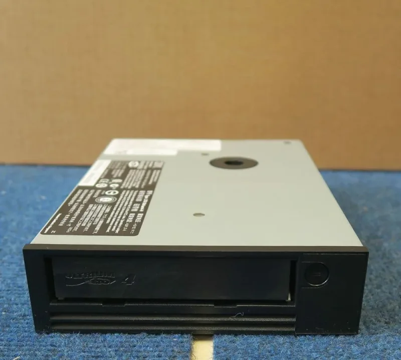 RN757 - Dell 800/1600GB LTO4 SAS PV114T HH Internal Tape Drive
