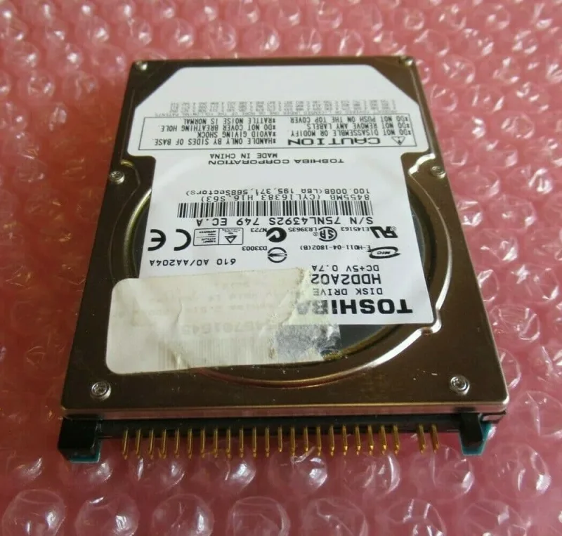 S000104610 - Toshiba 10GB 5400RPM ATA-100 2MB Cache 3.5-inch Hard Disk Drive