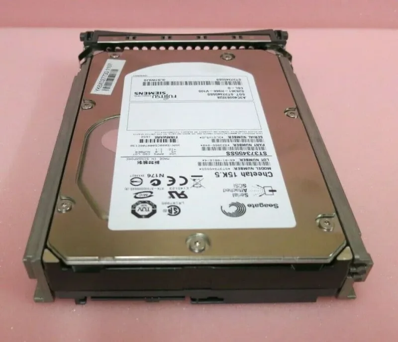 S26361-H980-V100 - Fujitsu 146.8GB 10000RPM SAS 3GB/s Hot-Pluggable 16MB Cache 3.5-inch Hard Drive