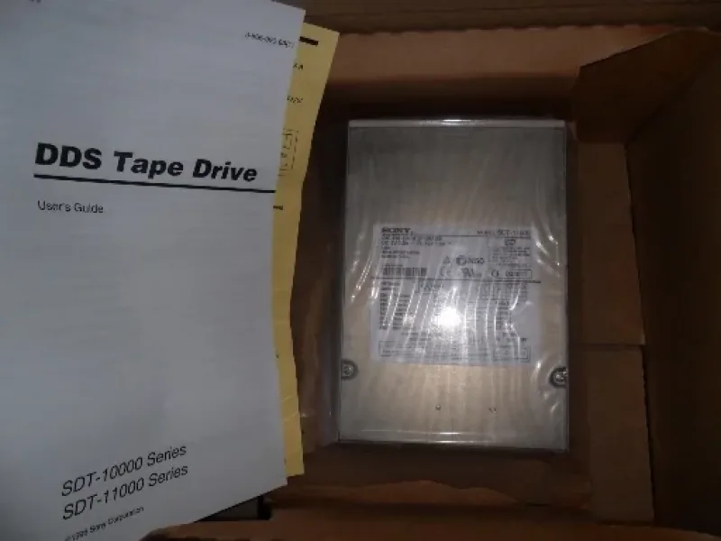 SDT-11000-PB - Sony DDS-4 20/40GB DAT Single ENDED/LOW Voltage Differential SCSI 68 Pin Internal Tape Drive