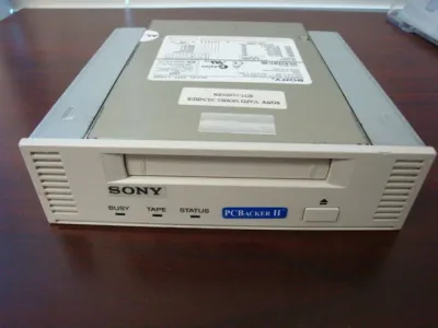 Sony SDT-9000/BM DAT DDS-3 Internal Tape Drive - 12GB (Native)/24GB (Compressed) - 5.25 1/2H Internal