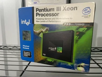 SL3WS - Intel Pentium III Xeon 733MHz 133MHz FSB 256KB L2 Cache Socket SECC495 Processor