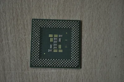 SL5WW - Intel Celeron 800MHz 100MHz FSB 128KB L2 Cache Socket PPGA370 Processor