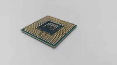 SLAQB - Intel Core 2 Duo E8235 2.80GHz 1066MHz FSB 6MB L2 Cache Socket PGA478 Notebook Processor